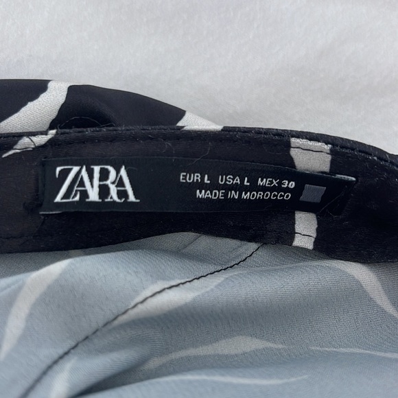 FREE Zara black zebra dress - Picture 3 of 3